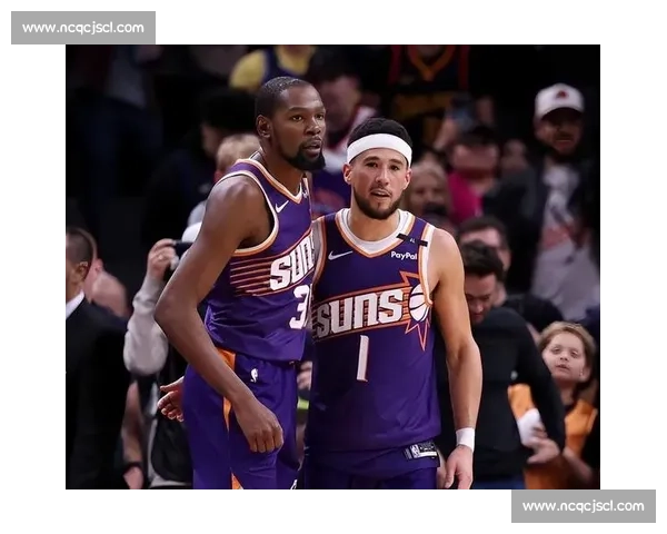 2015年NBA黄蜂对快船巅峰对决回顾攻防博弈与关键球瞬间解析 2015年NBA黄蜂对快船巅峰对决回顾攻防博弈与关键球瞬间解析