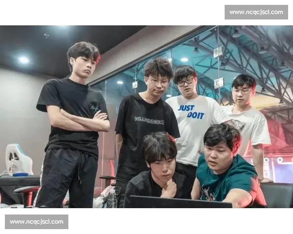 QGvseStar巅峰对决全景解析赛场博弈战术演变与关键转折深度观察